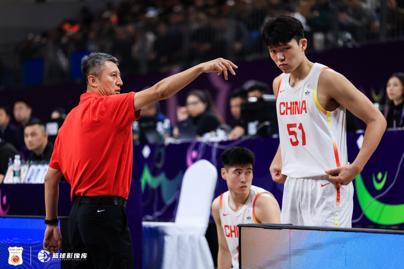 19分惨败暴露三大顽疾 苏群:男篮不知打什么 无核心无特点