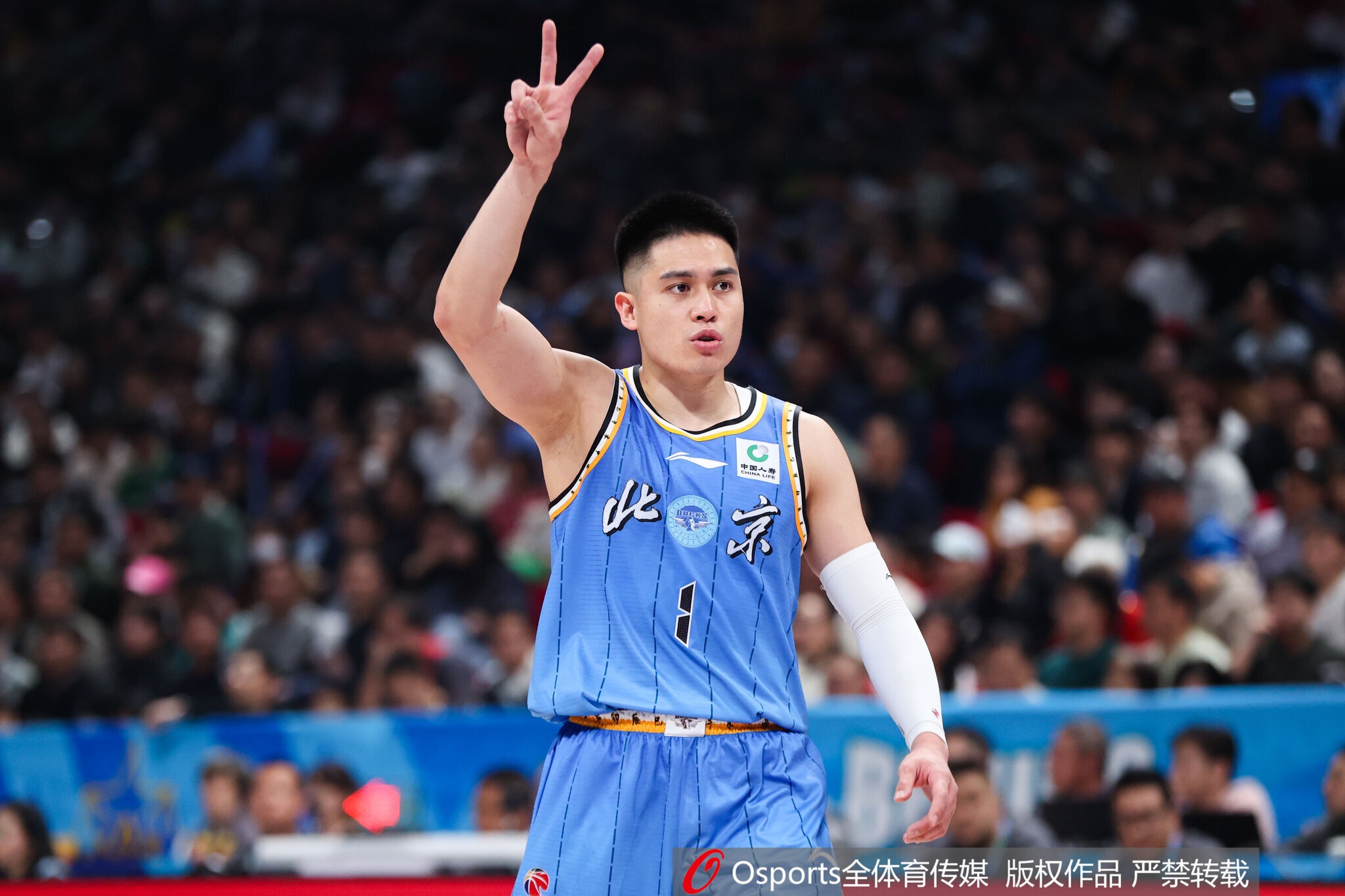 陈盈骏赴美特训 师从休斯顿训练师哈克比 陈盈骏赴美特训 师从休斯顿训练师哈克比